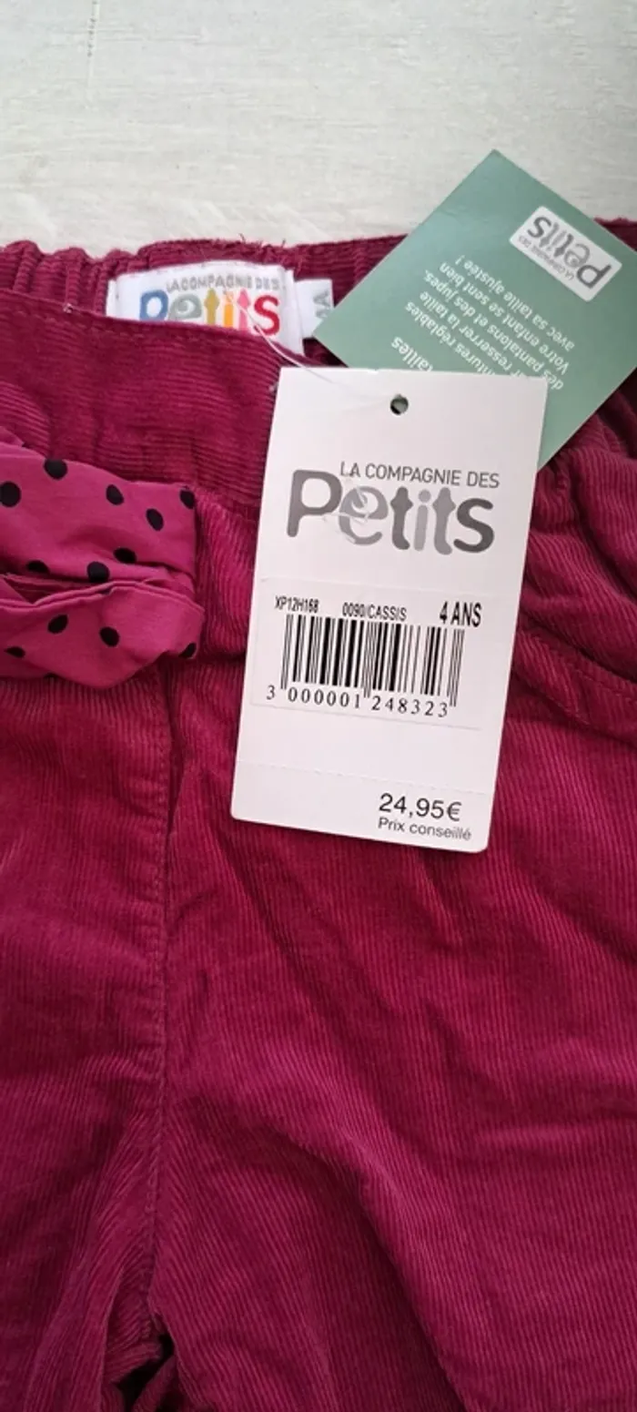 Neuf etiquette - Short velours La Compagnie des Petits - taille 4 ans - cassis - automne hiver - photo numéro 4