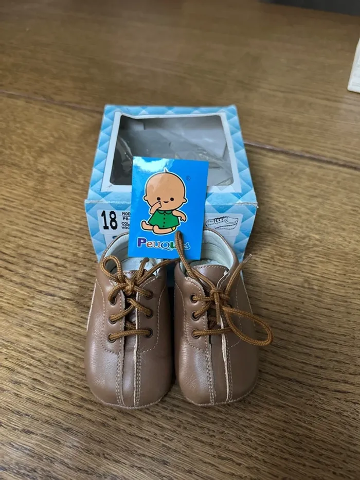 Chaussons en cuir Peuques