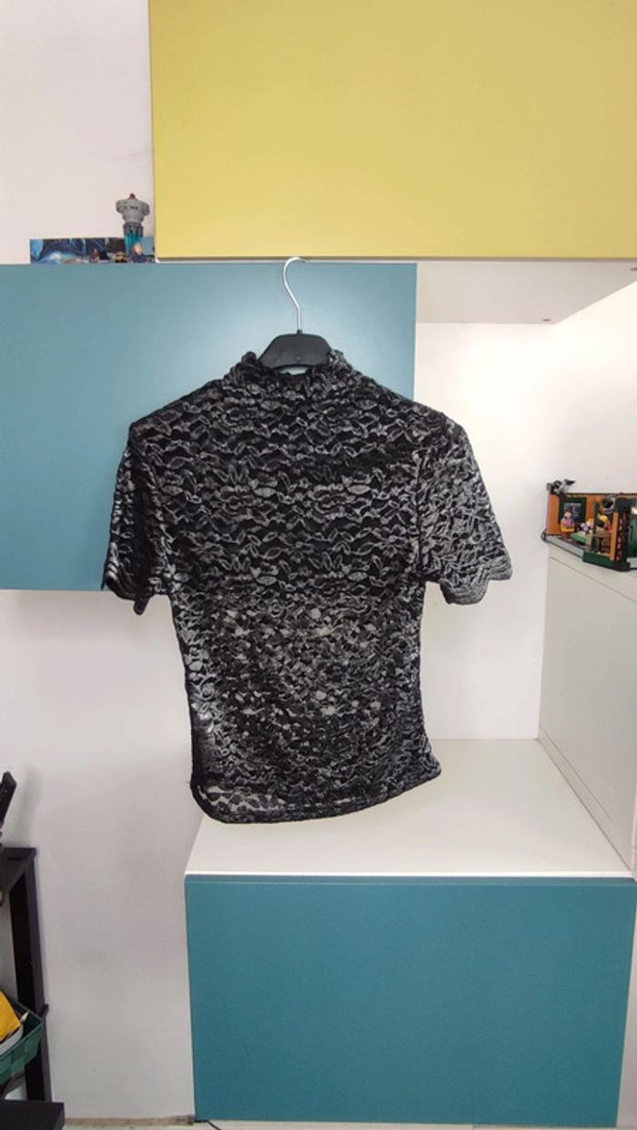 Top Zara en dentelle noire et argentée, Taille S, Col montant - photo numéro 2