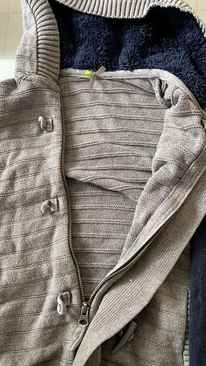 Lot pull et gilet garçon 8 ans - photo numéro 4