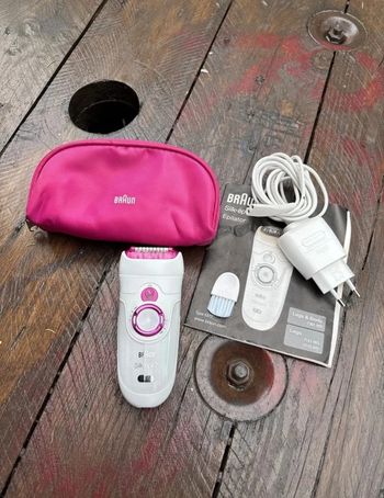 Épilateur Braun Silk épil 7 | étanche et rechargeable