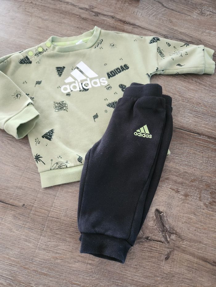 Ensemble adidas