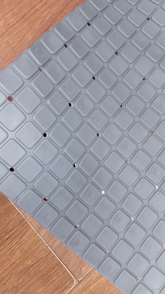 Tapis à ventouse pour bac de douche - photo numéro 2