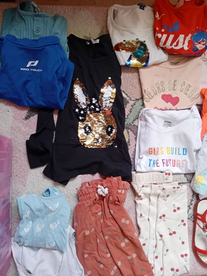 Lot fille 5 ans - photo numéro 2