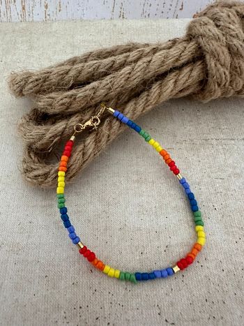 Bracelet de cheville en perle de couleur avec chaînette réglable