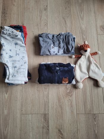 Lot vêtements - 6 mois