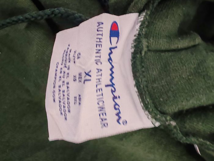 Sweat à capuche Champion, logos floqués+ brodé. Vert, XL. - photo numéro 4
