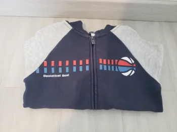 Sweat à capuche garçon okaïdi 8 ans