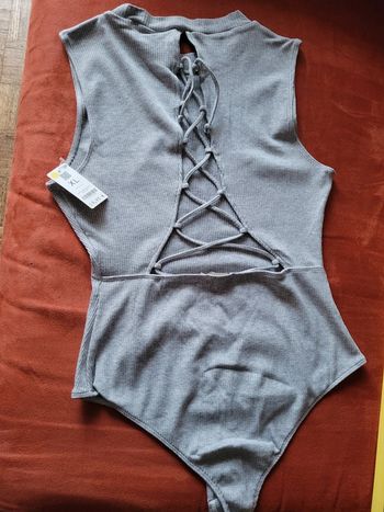 Bodie gris neuf ouverture dos tXL