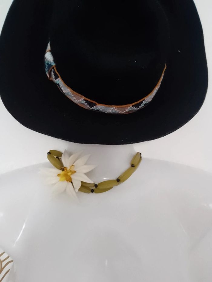 Collier Tour du cou bohème fleur de tiaré pacifique