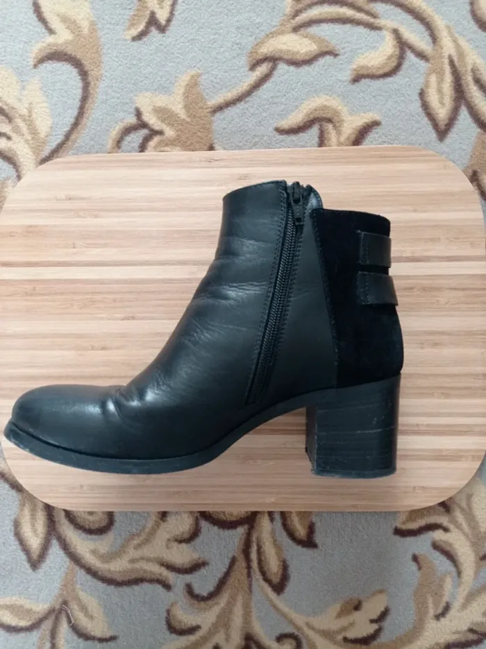 Bottines noires - photo numéro 2