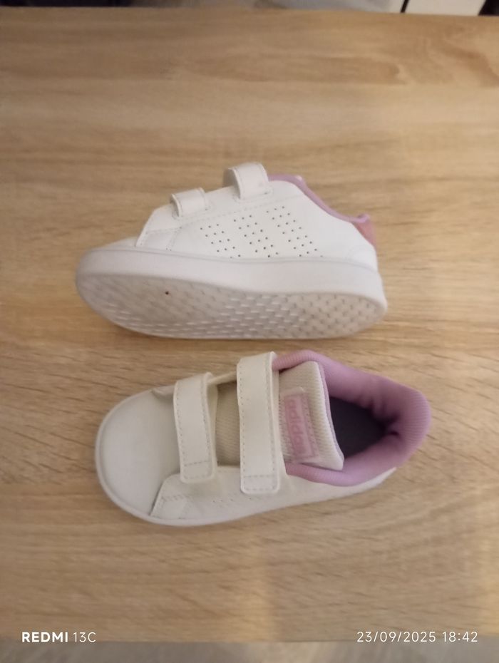 Baskets Adidas bebe fille