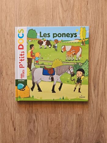 Livre mes p'tits docs : Les poney
