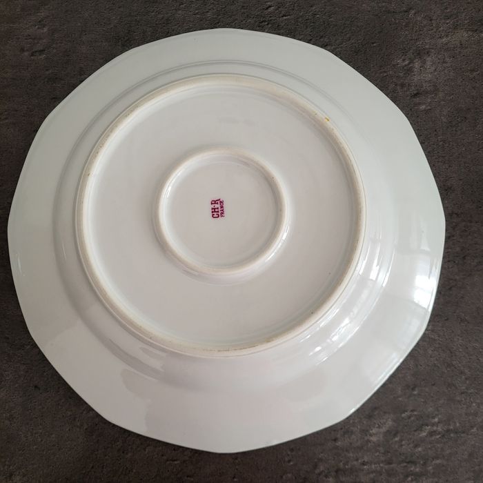 Assiette/plat vintage en porcelaine fleurie CH-R en excellent état - photo numéro 6
