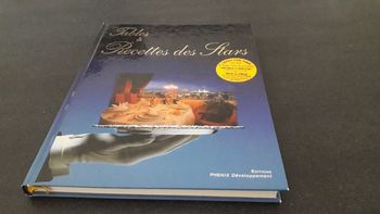 Livre de cuisine Tables et Recettes des Stars (recettes variées)