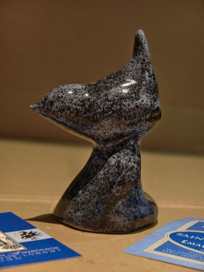 Oiseau noir et gris Saint Jean l'Aigle émaux de Longwy - photo numéro 4