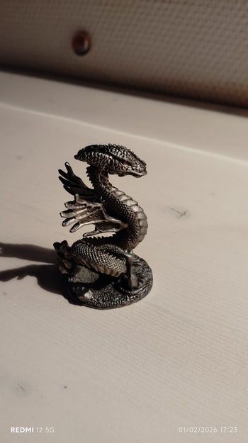 Dragon figurine en plomb 