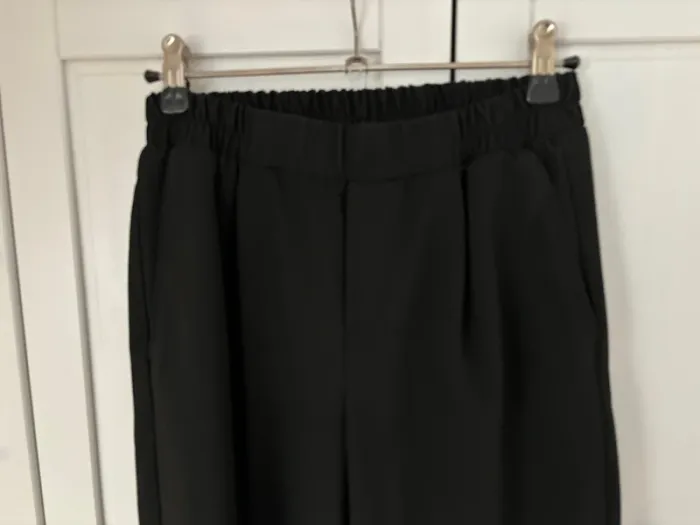 Pantalon 7/8 S Bershka - photo numéro 2