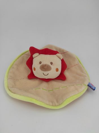 Doudou plat rond Lion beige rouge Sucre d'Orge