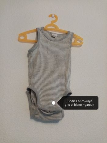 Bodie gris et blanc à rayures (6/9 mois) h&m