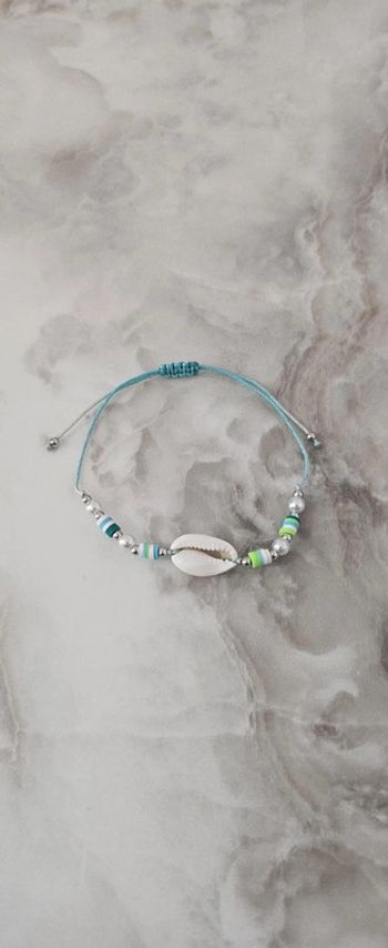 Bracelet à coquillage réglable