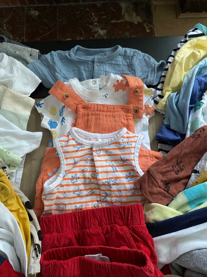 Lot vêtements garçon 1 mois - photo numéro 4