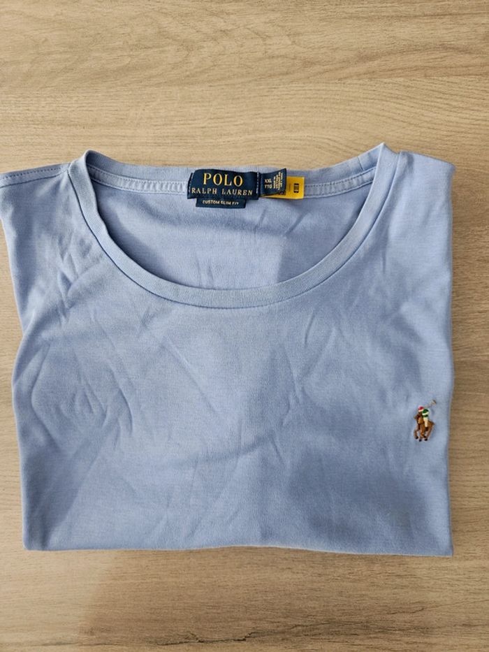 Très shirt polo