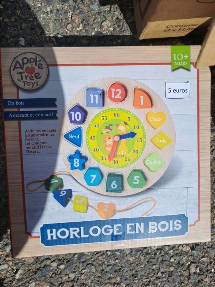 Horloge en bois