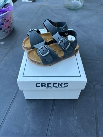 Sandales Creeks