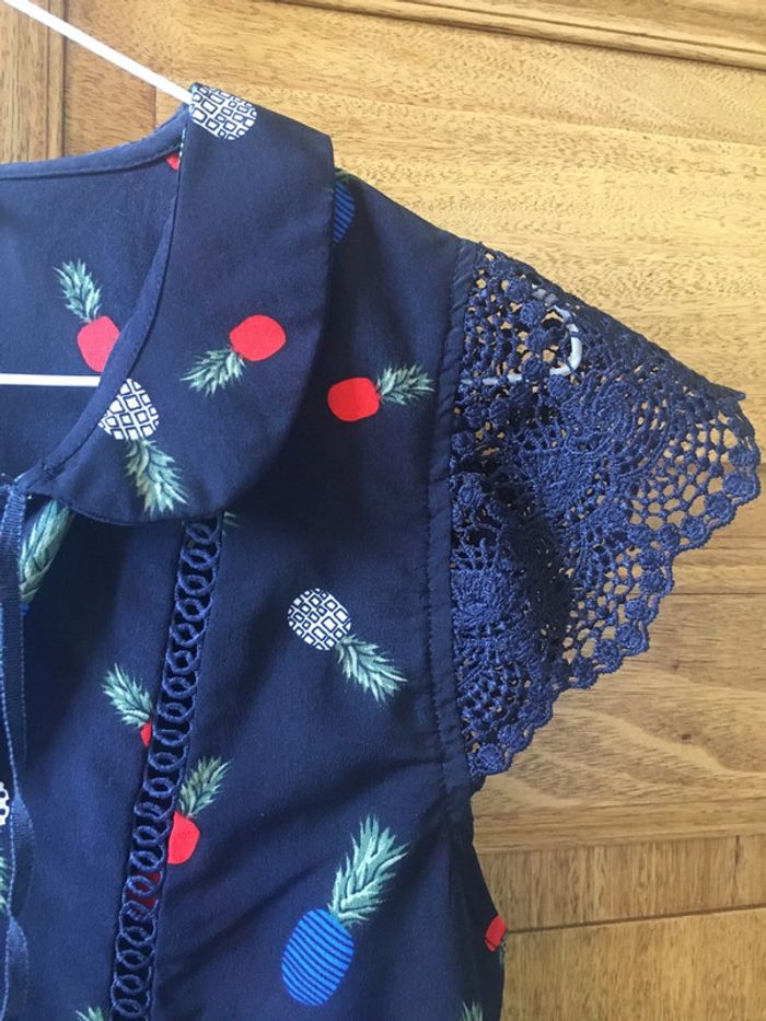 Blouse bleu marine motifs ananas dentelle Grace & Mila - photo numéro 7