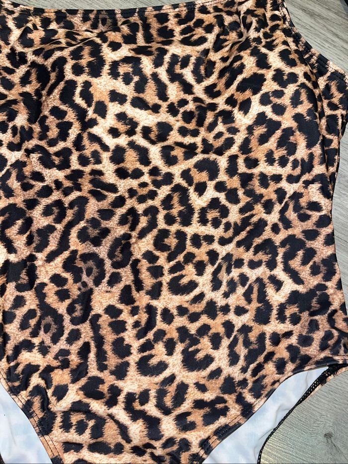Maillot de bain 1 pièce léopard taille L - photo numéro 2