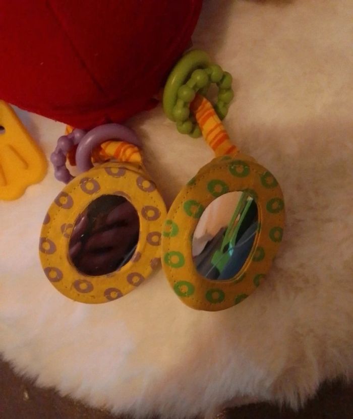 Peluche fraise jouet d'éveil tiny love - photo numéro 3