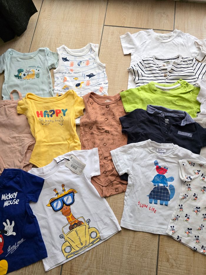 Lot 9 mois vêtements - photo numéro 3