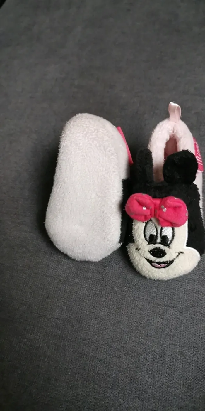Chausson minnie 3/6 mois - photo numéro 3