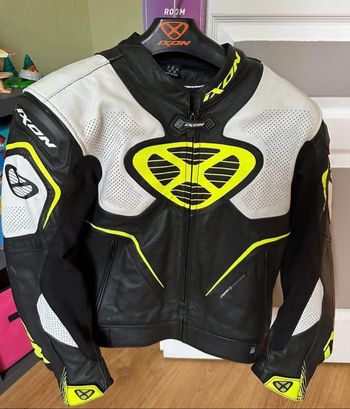 Blouson moto IXON