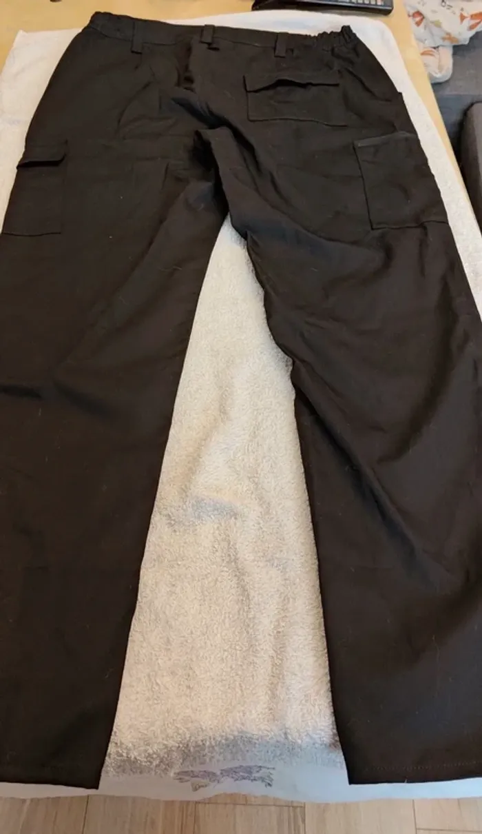 Pantalon noir Decathlon - photo numéro 8