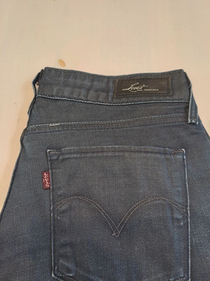 Jeans Levi's demi curve skinny 25x28 - photo numéro 4