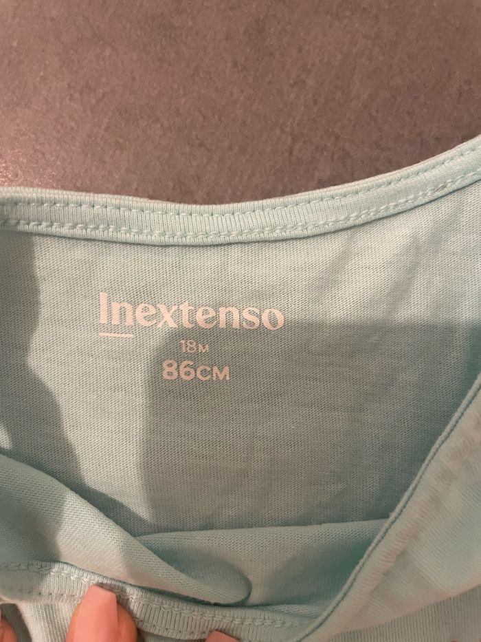 Robe avec fleurs et perroquet - photo numéro 2