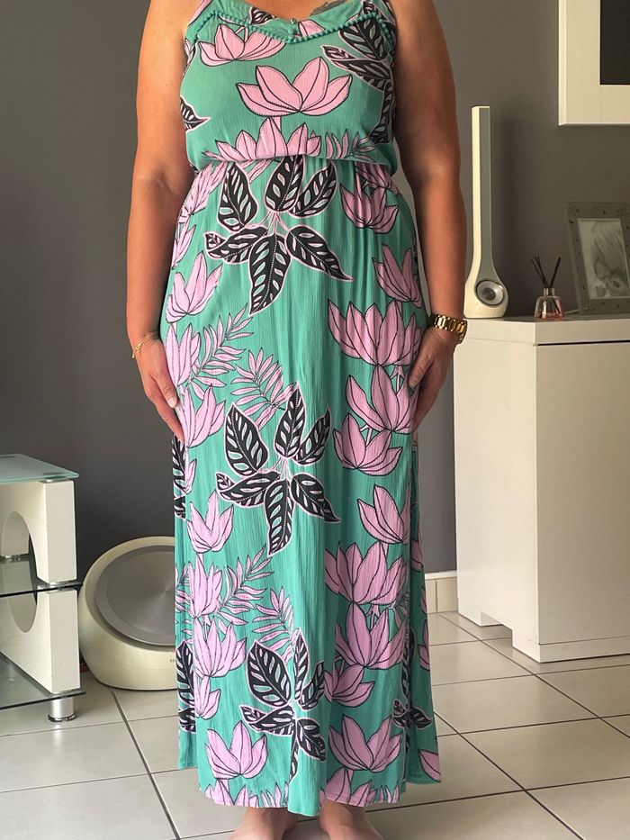 Robe taille m/l - photo numéro 2