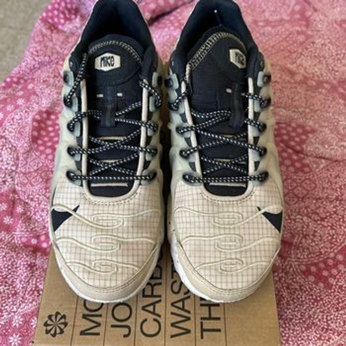 Baskets hommes taille 42 porter quelques fois
