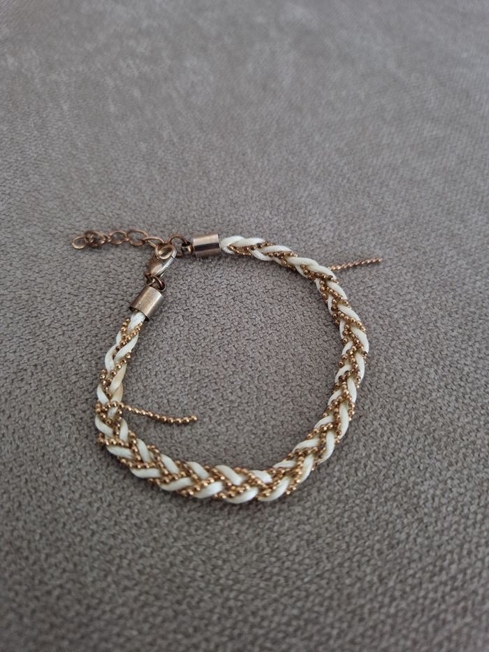 Bracelet tressé blanc crème avec lignes boules dorées - photo numéro 10