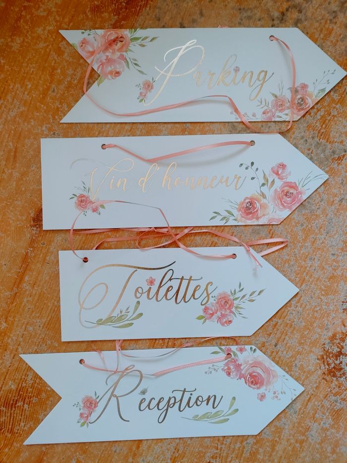 Panneaux flèches de direction mariage