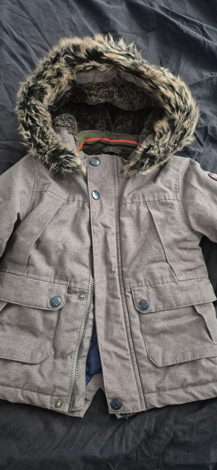 Manteau vert militaire