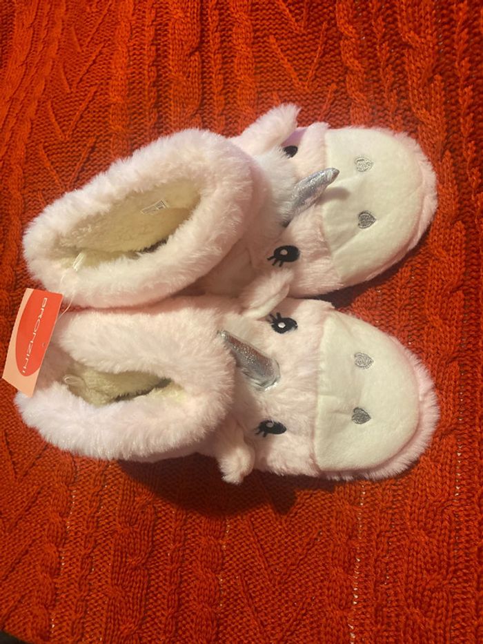 Pantoufles licorne neuve - photo numéro 5