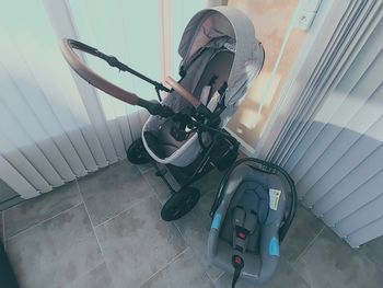 Poussette Kinderkraft 3 en 1 et siège auto cosy gris à prendre sur Soissons 02