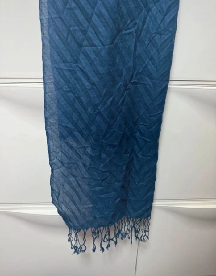 Écharpe bleu camaïeu - photo numéro 2