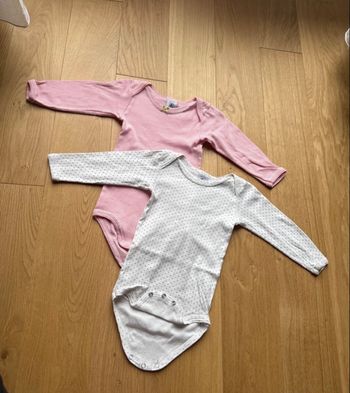 Lot de 2 body filles 12 mois petit Bateau