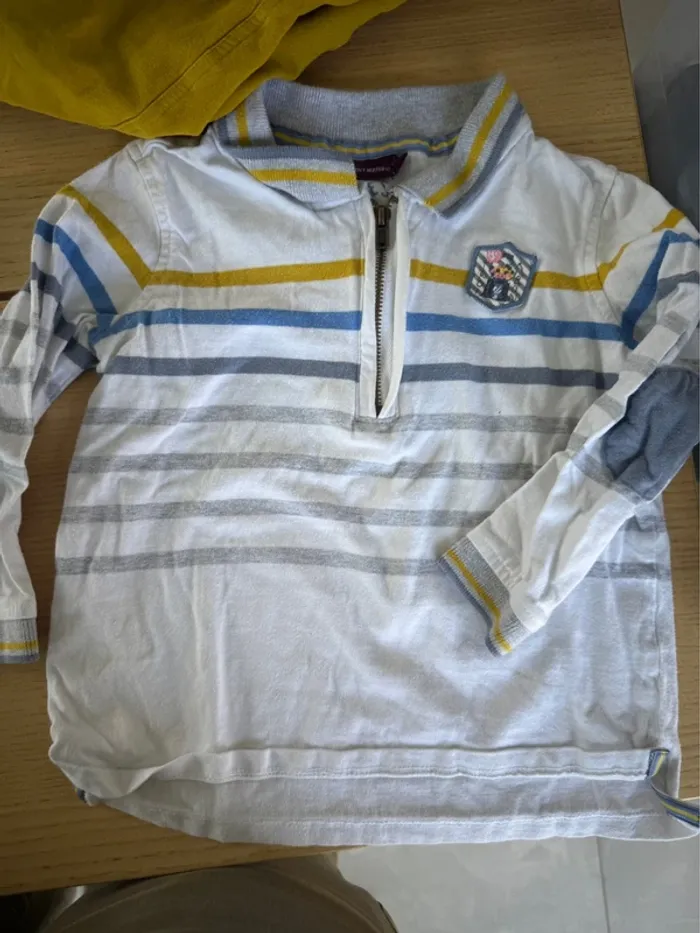 Lot vêtements garçon 4 ans - photo numéro 3