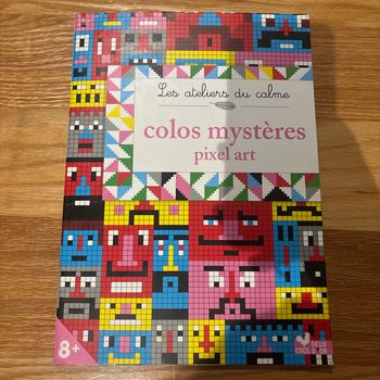 Colos mystères pixel art