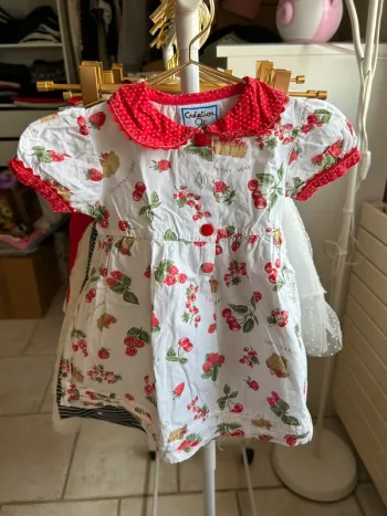 Jolie robe vintage Création GT taille 12 mois en parfait état